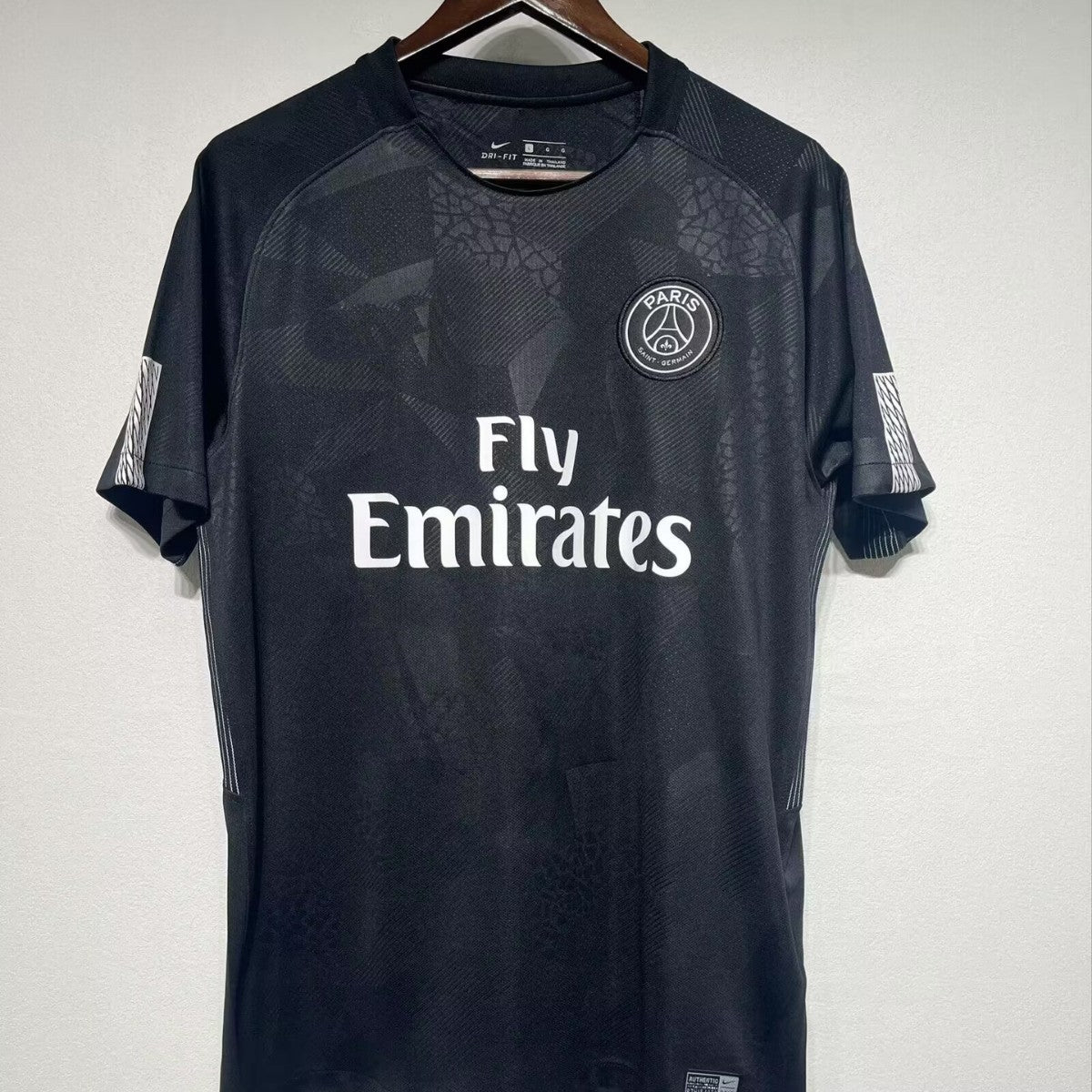 Black football jersey short-sleeved shirt